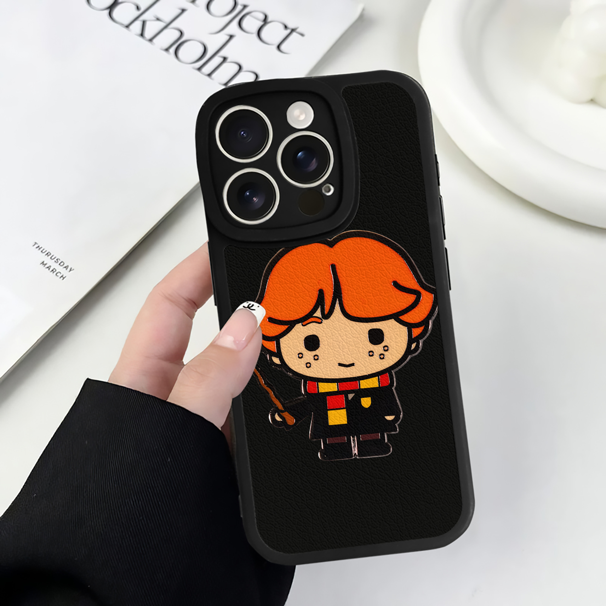 （画像用） Harry Potter ハリー・ポッターシリーズ 【iPhone 16シリーズ対応】シリコンスマホケース（レザー調） 材質：シリコン